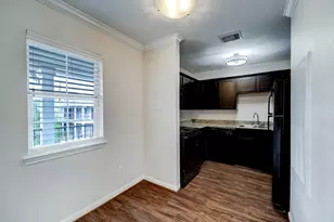 427 W 16th St, Houston, TX 77008 - Photo 3