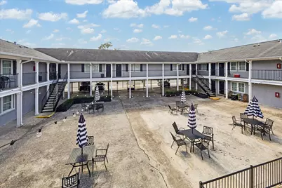 427 W 16th Street #11, Houston, TX 77008 - Photo 13