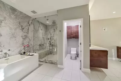 210 Pine Hollow Lane, Houston, TX 77056 - Photo 11
