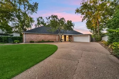 210 Pine Hollow Lane, Houston, TX 77056 - Photo 1