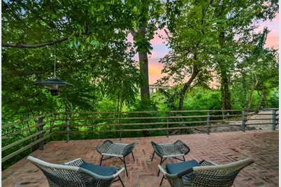 210 Pine Hollow Lane, Houston, TX 77056 - Photo 21
