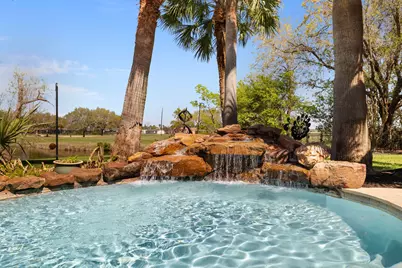 2823 Irvington Drive, Pearland, TX 77584 - Photo 35