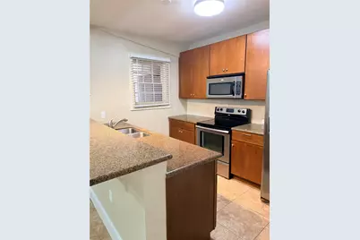 621 21st Street #100, Galveston, TX 77550 - Photo 3