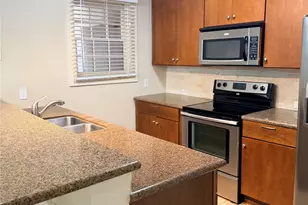 621 21st St, Galveston, TX 77550 - Photo 3
