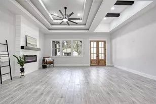 11334 Inwood Dr, Plantersville, TX 77363 - Photo 9