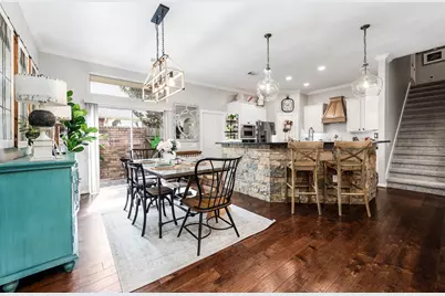 38 E Royal Mews, Conroe, TX 77384 - Photo 9