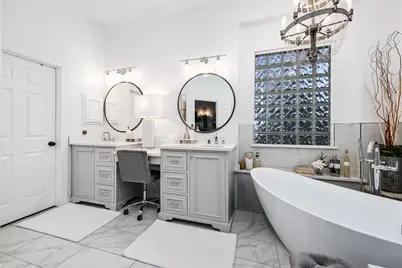 38 E Royal Mews, Conroe, TX 77384 - Photo 21