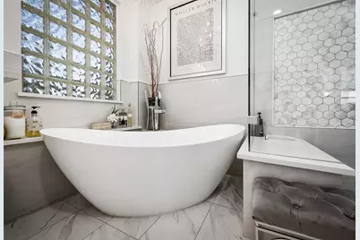 38 E Royal Mews, Conroe, TX 77384 - Photo 23