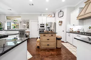 38 E Royal Mews, Conroe, TX 77384 - Photo 13