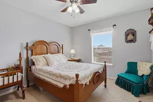 325 Watercrest Harbor Ln, League City, TX 77573 - Photo 33