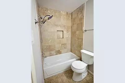 305 Oak Creek Court, League City, TX 77573 - Photo 21
