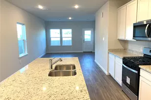 810 Brookside Dr, Dayton, TX 77535 - Photo 5