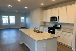 810 Brookside Dr, Dayton, TX 77535 - Photo 3