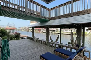 662 Warsaw St, Galveston, TX 77563 - Photo 5