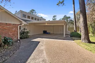 365 Piney Point Rd, Houston, TX 77024 - Photo 35