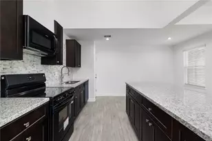 6004 Bois D Arc St, Houston, TX 77087 - Photo 9