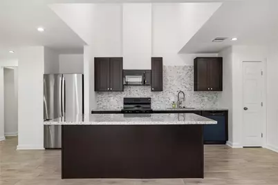 6004 Bois D Arc Street, Houston, TX 77087 - Photo 11