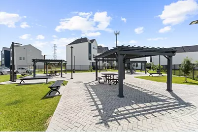 8302 Springwood Canyon Lane, Houston, TX 77055 - Photo 33