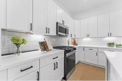 8302 Springwood Canyon Lane, Houston, TX 77055 - Photo 15