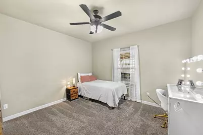 305 Poppy Street, Lake Jackson, TX 77566 - Photo 5