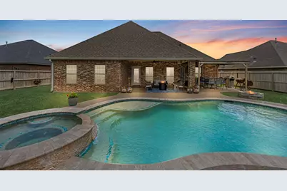 305 Poppy Street, Lake Jackson, TX 77566 - Photo 1