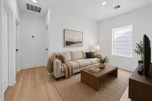 951 Highland Lgt Ln, Houston, TX 77091 - Photo 11