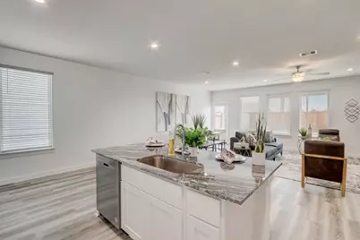 10409 Lancaster Forest, Houston, TX 77051 - Photo 21