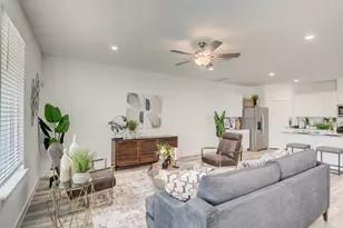 10409 Lancaster Forest, Houston, TX 77051 - Photo 5