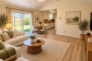 4749 E Ridge Creek Dr, Houston, TX 77053 - Photo 3