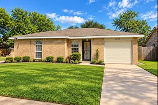 4749 E Ridge Creek Dr, Houston, TX 77053 - Photo 1