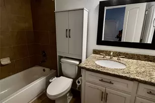 312 Mission Ln, Houston, TX 77011 - Photo 9