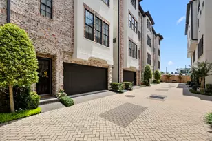 11 Robita St, Houston, TX 77019 - Photo 3