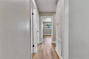 9419 Val Verde St, Houston, TX 77063 - Photo 19