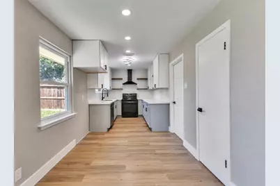 9419 Val Verde Street, Houston, TX 77063 - Photo 9