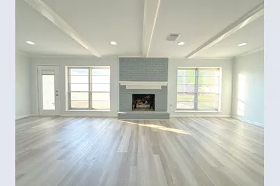 5926 Queensgate Drive, Houston, TX 77066 - Photo 9