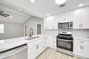 5212 Willowview Dr, Baytown, TX 77521 - Photo 13