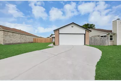 5212 Willowview Drive, Baytown, TX 77521 - Photo 3