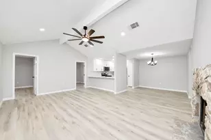 5212 Willowview Dr, Baytown, TX 77521 - Photo 5