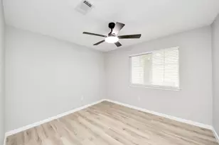 5212 Willowview Dr, Baytown, TX 77521 - Photo 15