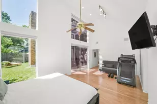 10815 Cranbrook Rd, Houston, TX 77042 - Photo 13