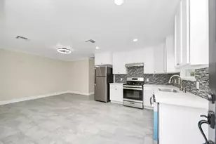 7066 Villa St, Houston, TX 77061 - Photo 9