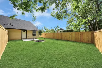 7066 Villa Street #A, Houston, TX 77061 - Photo 39
