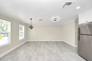 7066 Villa St, Houston, TX 77061 - Photo 13