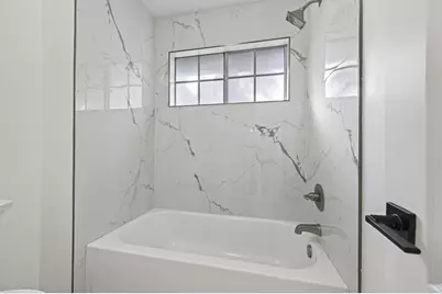 2431 Parkwood Lane Lane, Sugar Land, TX 77479 - Photo 19