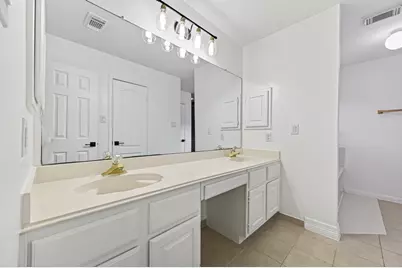 2431 Parkwood Lane Lane, Sugar Land, TX 77479 - Photo 23