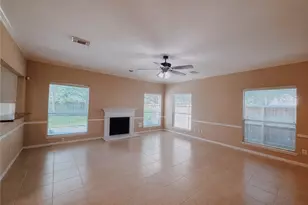 3110 Waters View Dr, Sugar Land, TX 77478 - Photo 5