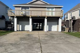 1826 Port O' Call St, Tiki Island, TX 77554 - Photo 1