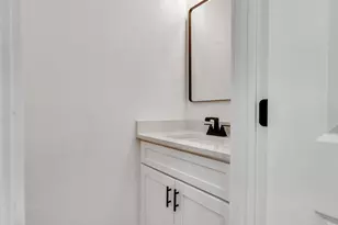 4421 Reed Rd Unit, Houston, TX 77051 - Photo 9