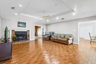 8592 Creek Rd, Orange, TX 77630 - Photo 13