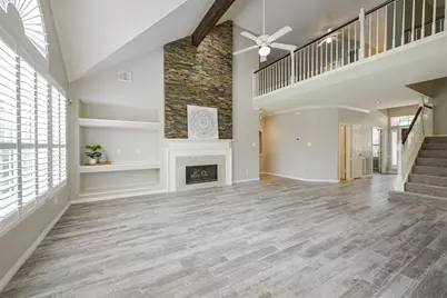 3223 Pleasant Cove Court, Houston, TX 77059 - Photo 7
